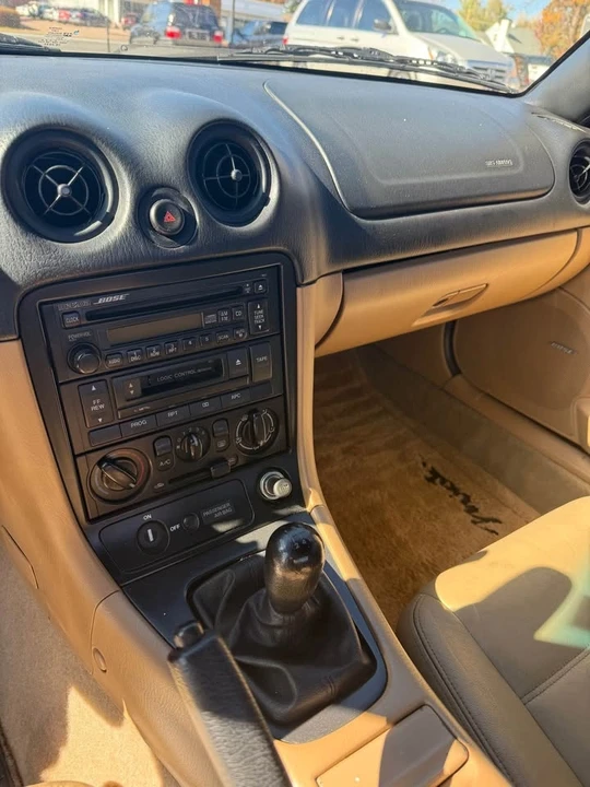 1999 Mazda NB MX-5 Miata - Image 10 of 10