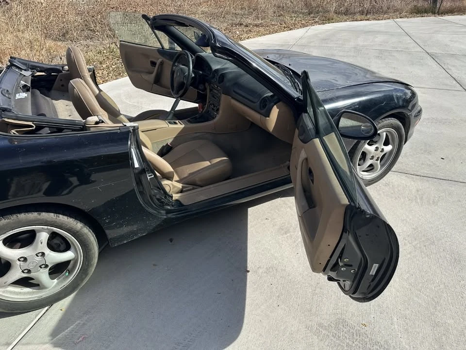 1999 Mazda NB MX-5 Miata - Image 5 of 11