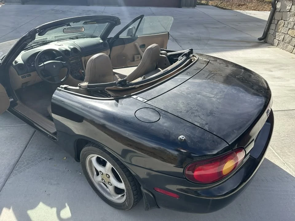 1999 Mazda NB MX-5 Miata - Image 2 of 11