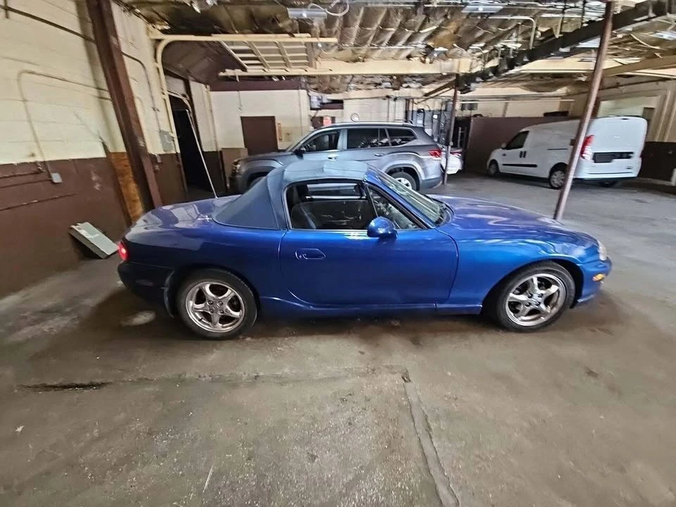 1999 Mazda NB MX-5 Miata - Image 2 of 17