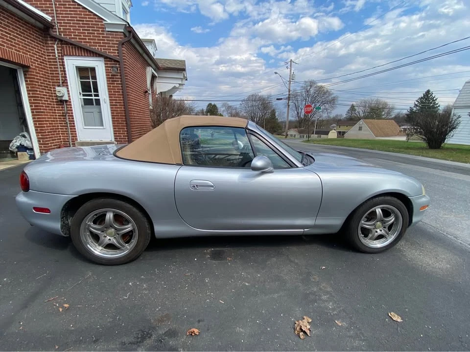 1999 Mazda NB MX-5 Miata - Image 2 of 9