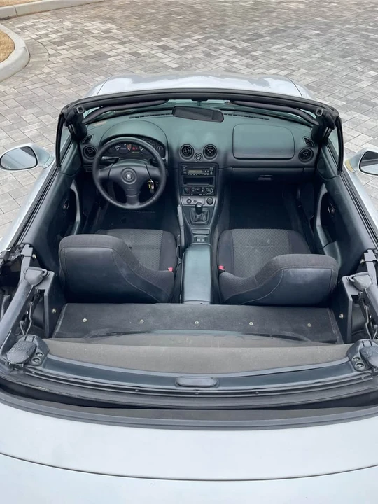1999 Mazda NB MX-5 Miata - Image 6 of 9