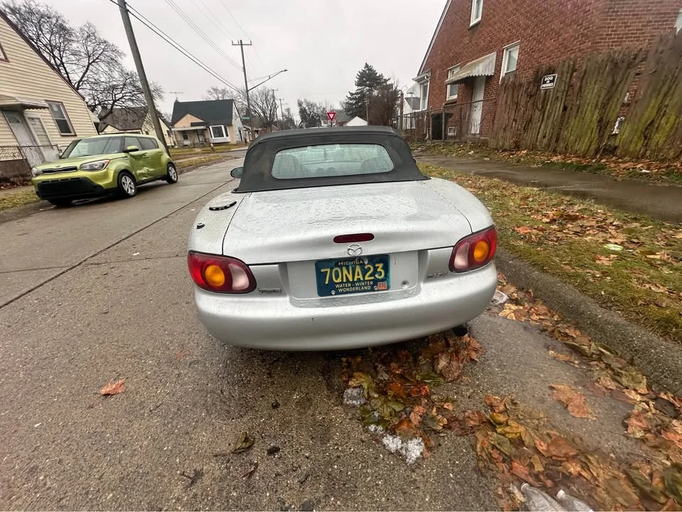 1999 Mazda NB MX-5 Miata - Image 5 of 6