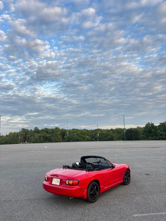 1999 Mazda NB MX-5 Miata - Image 2 of 5