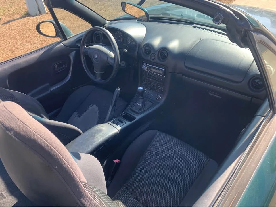 1999 Mazda NB MX-5 Miata - Image 7 of 10