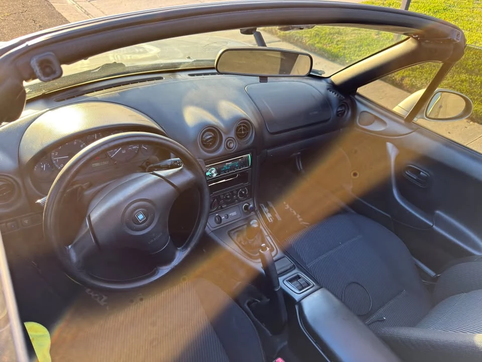 1999 Mazda NB MX-5 Miata - Image 6 of 8
