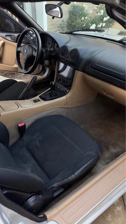 1999 Mazda NB MX-5 Miata - Image 11 of 20