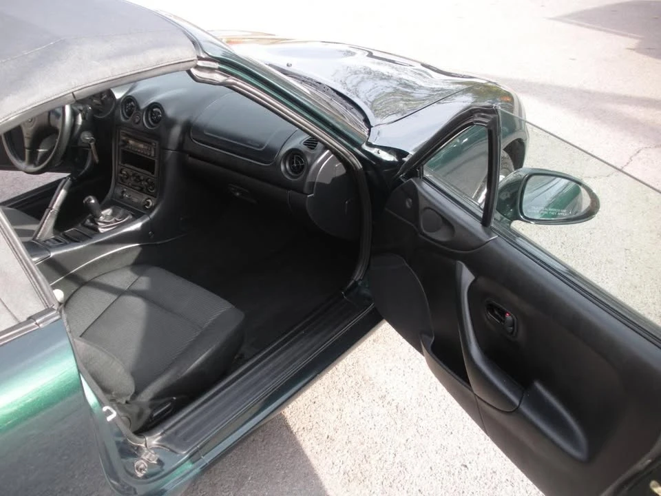 1999 Mazda NB MX-5 Miata - Image 9 of 15