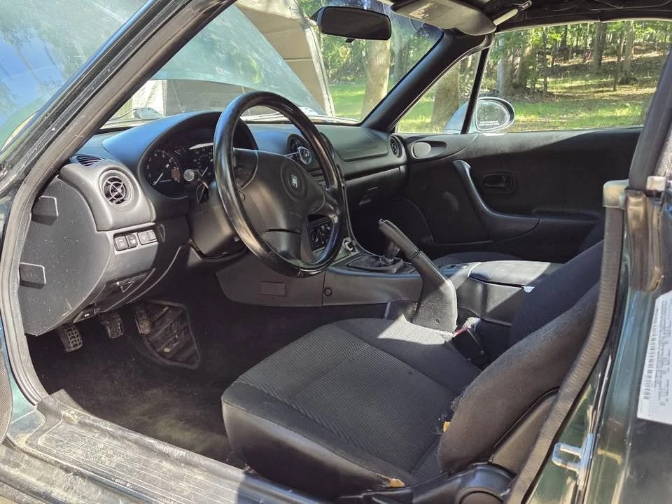 1999 Mazda NB MX-5 Miata - Image 5 of 10
