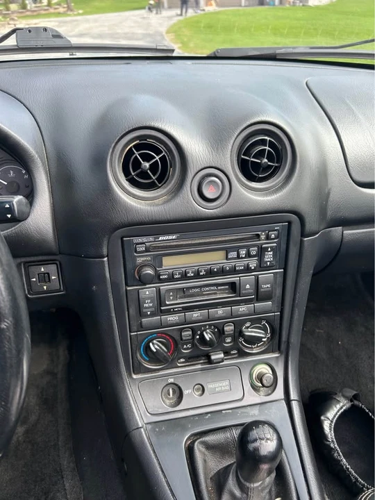1999 Mazda NB MX-5 Miata - Image 7 of 10