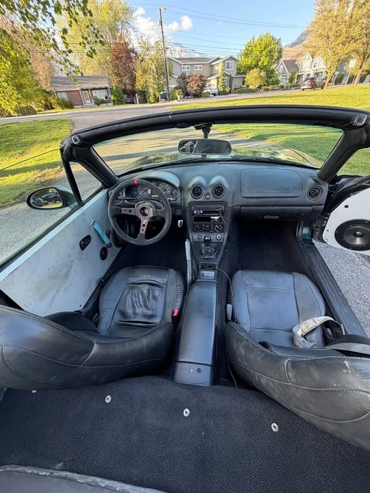 1999 Mazda NB MX-5 Miata - Image 11 of 19
