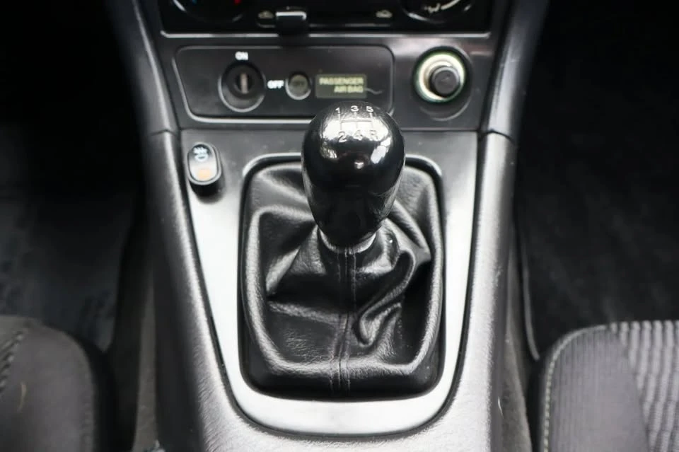 1999 Mazda NB MX-5 Miata - Image 11 of 12