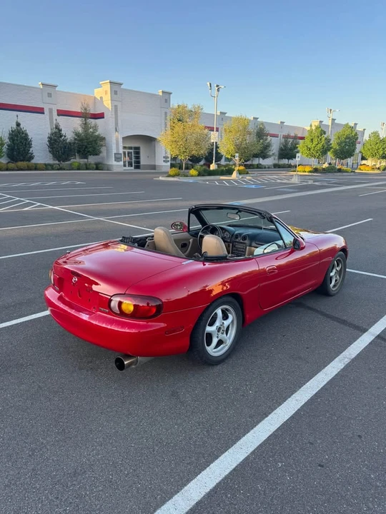 1999 Mazda NB MX-5 Miata - Image 3 of 12