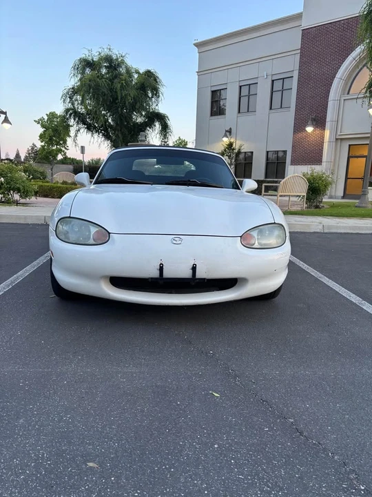 1999 Mazda NB MX-5 Miata - Image 2 of 16
