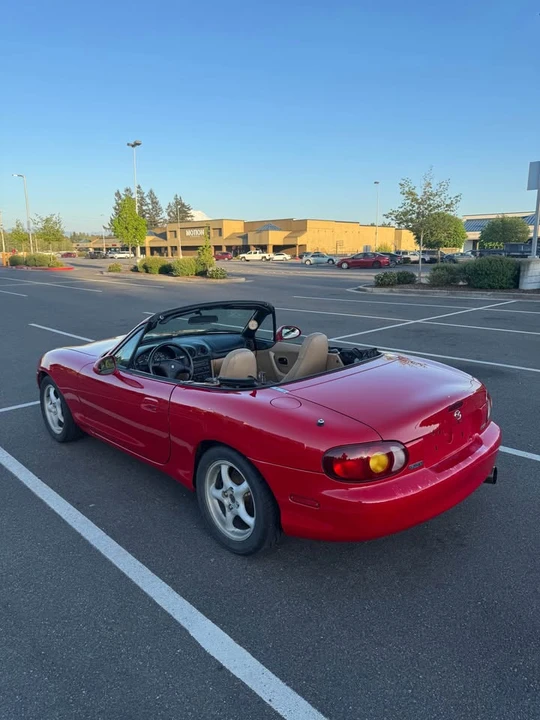 1999 Mazda NB MX-5 Miata - Image 5 of 12