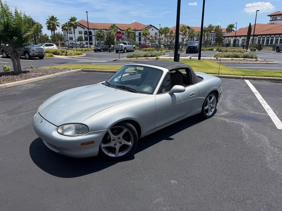 1999 Mazda NB MX-5 Miata - Image 5 of 20