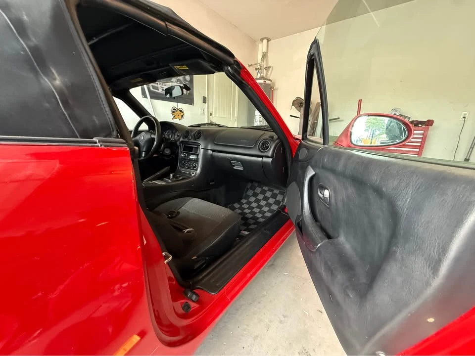 1999 Mazda NB MX-5 Miata - Image 8 of 10