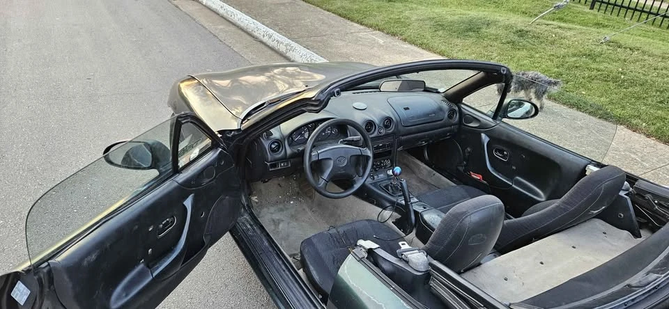 1999 Mazda NB MX-5 Miata - Image 10 of 11