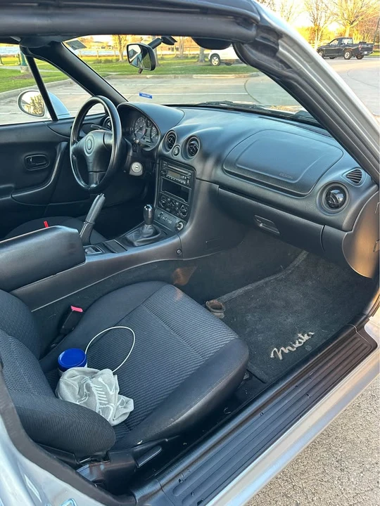 1999 Mazda NB MX-5 Miata - Image 16 of 16