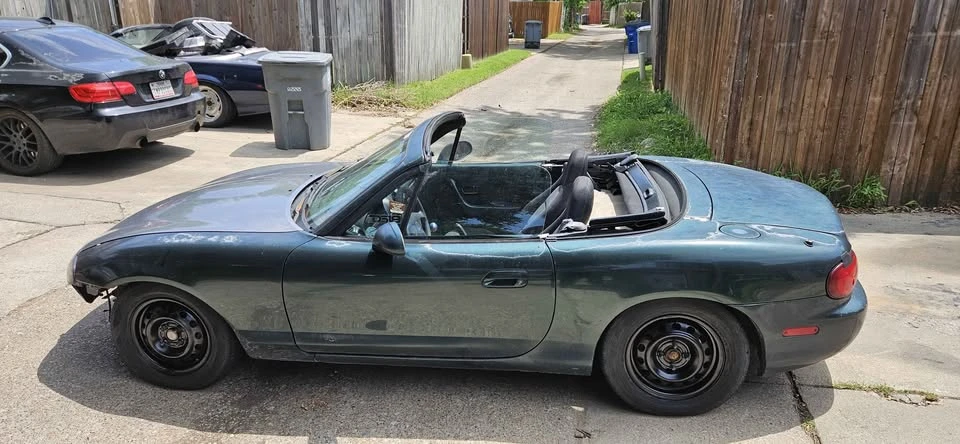 1999 Mazda NB MX-5 Miata - Image 3 of 11