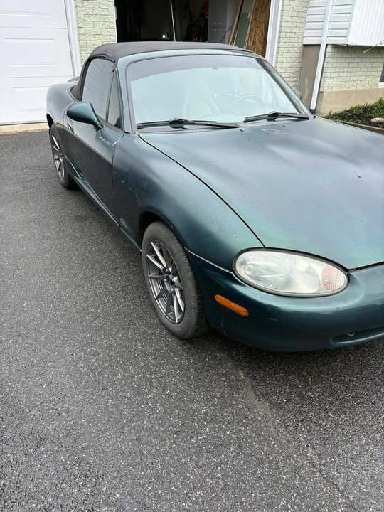 1999 Mazda NB MX-5 Miata - Image 4 of 13