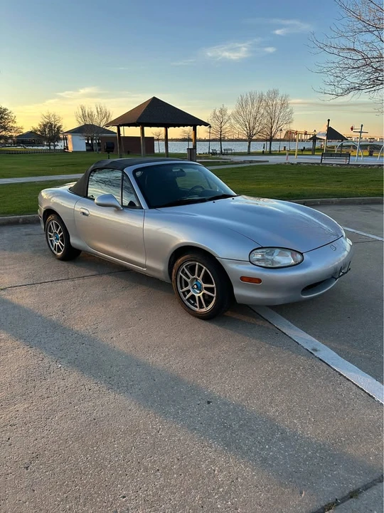 1999 Mazda NB MX-5 Miata - Image 2 of 16