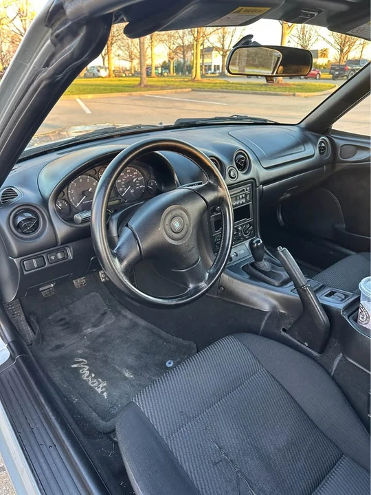 1999 Mazda NB MX-5 Miata - Image 13 of 16