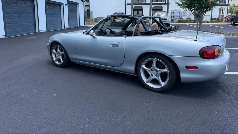 1999 Mazda NB MX-5 Miata - Image 7 of 20