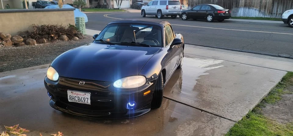 1999 Mazda NB MX-5 Miata - Image 4 of 12