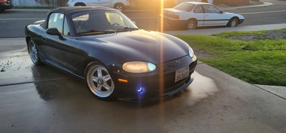 1999 Mazda NB MX-5 Miata - Image 5 of 12
