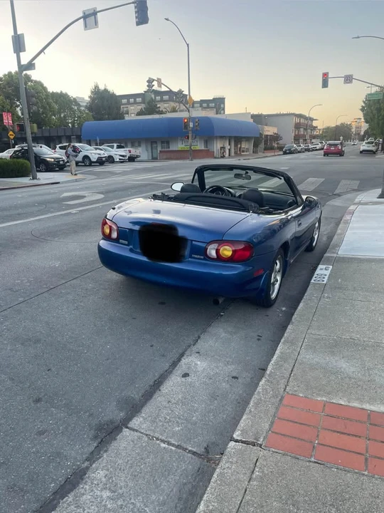 1999 Mazda NB MX-5 Miata - Image 9 of 9