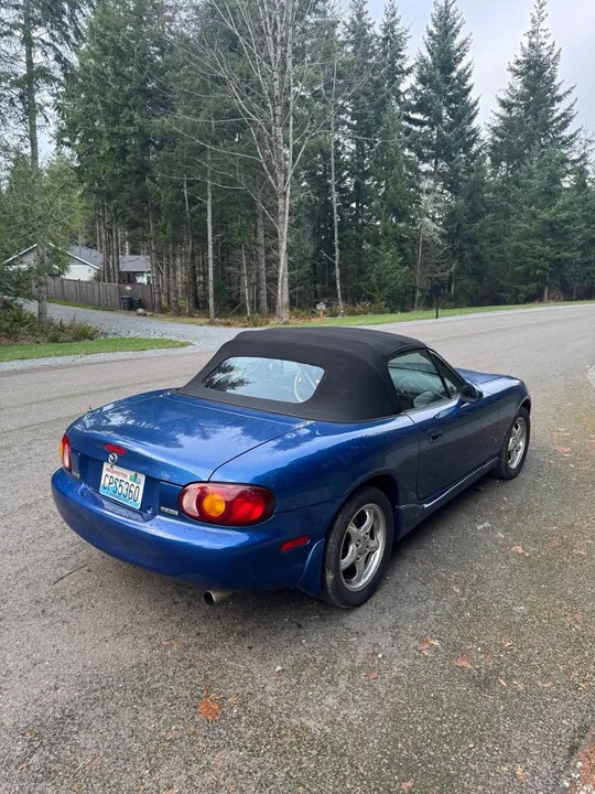 1999 Mazda NB MX-5 Miata - Image 4 of 10