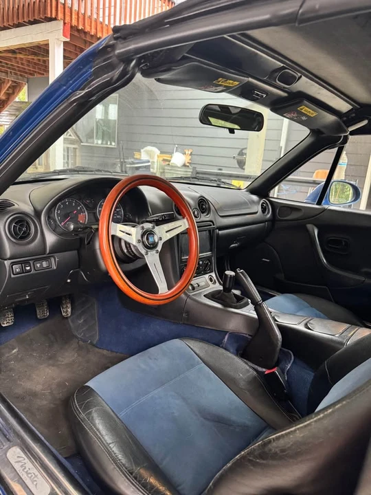 1999 Mazda NB MX-5 Miata - Image 8 of 10