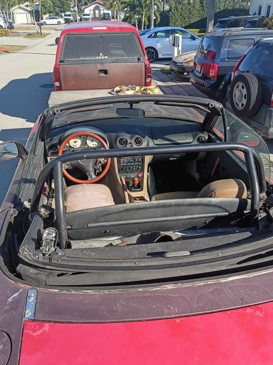 1999 Mazda NB MX-5 Miata - Image 6 of 7