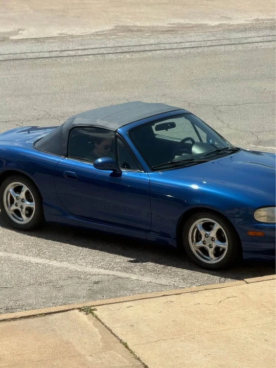 1999 Mazda NB MX-5 Miata - Image 6 of 9