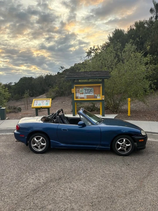 1999 Mazda NB MX-5 Miata - Image 6 of 12