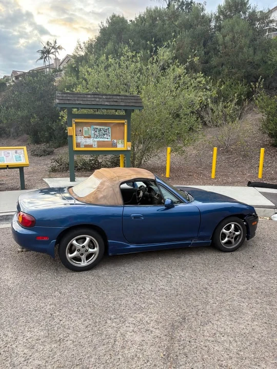 1999 Mazda NB MX-5 Miata - Image 10 of 12