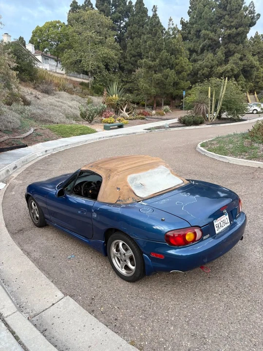 1999 Mazda NB MX-5 Miata - Image 9 of 12