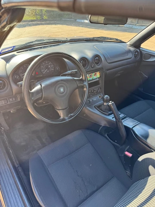 1999 Mazda NB MX-5 Miata - Image 5 of 19