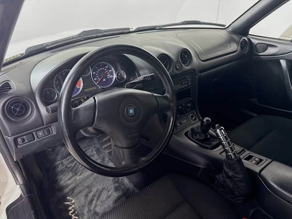 1999 Mazda NB MX-5 Miata - Image 4 of 12