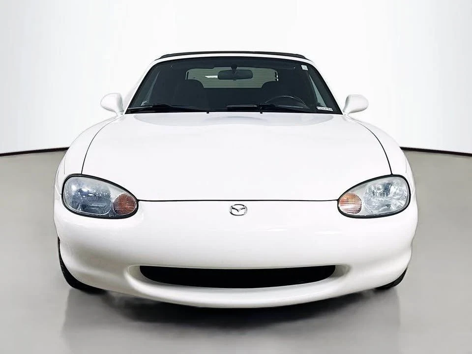 1999 Mazda NB MX-5 Miata - Image 2 of 12
