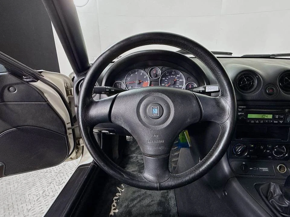 1999 Mazda NB MX-5 Miata - Image 10 of 16