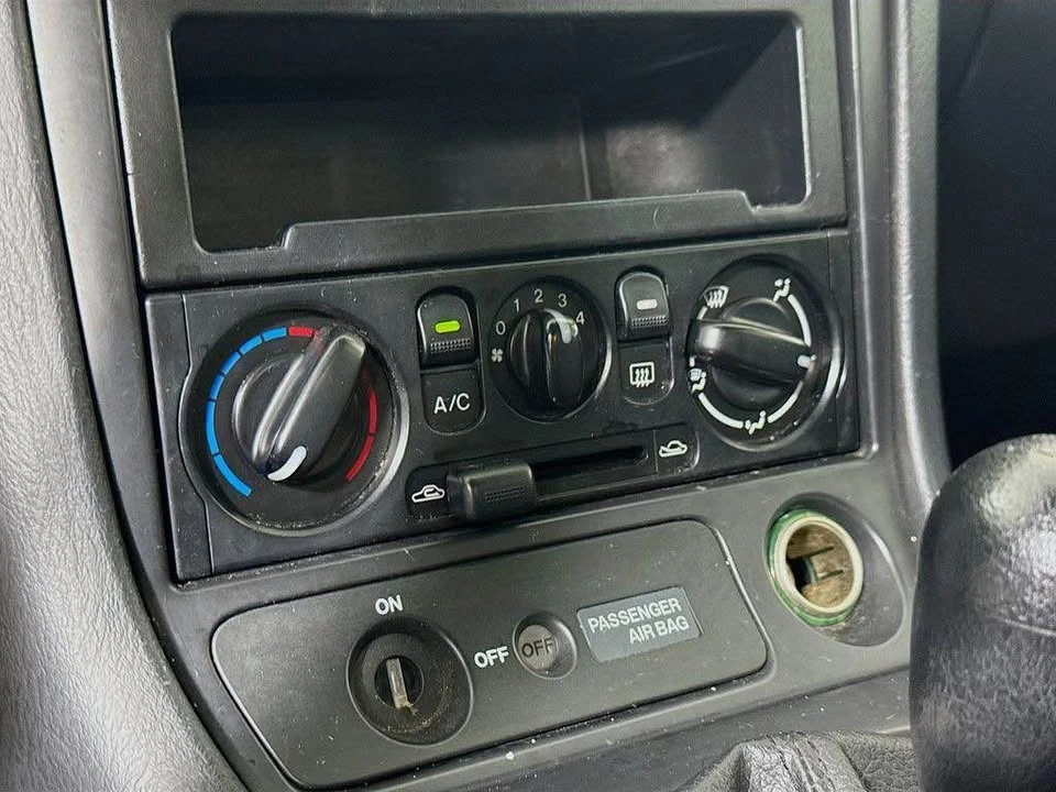 1999 Mazda NB MX-5 Miata - Image 13 of 16