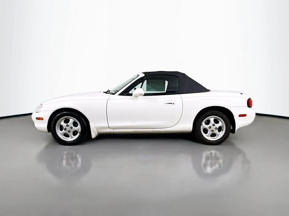 1999 Mazda NB MX-5 Miata - Image 4 of 16