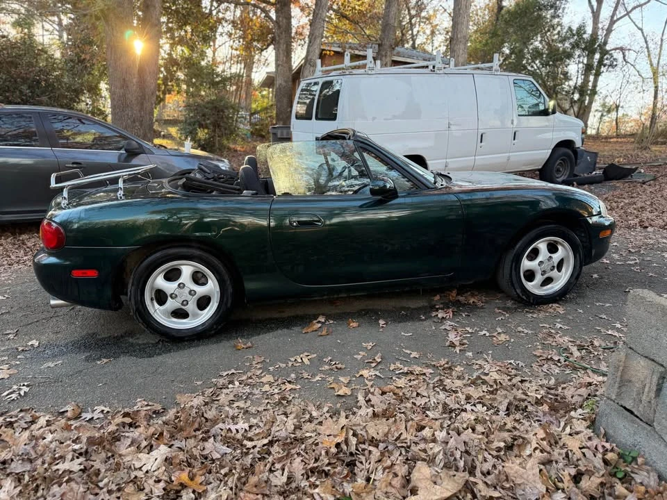 1999 Mazda NB MX-5 Miata - Image 8 of 12