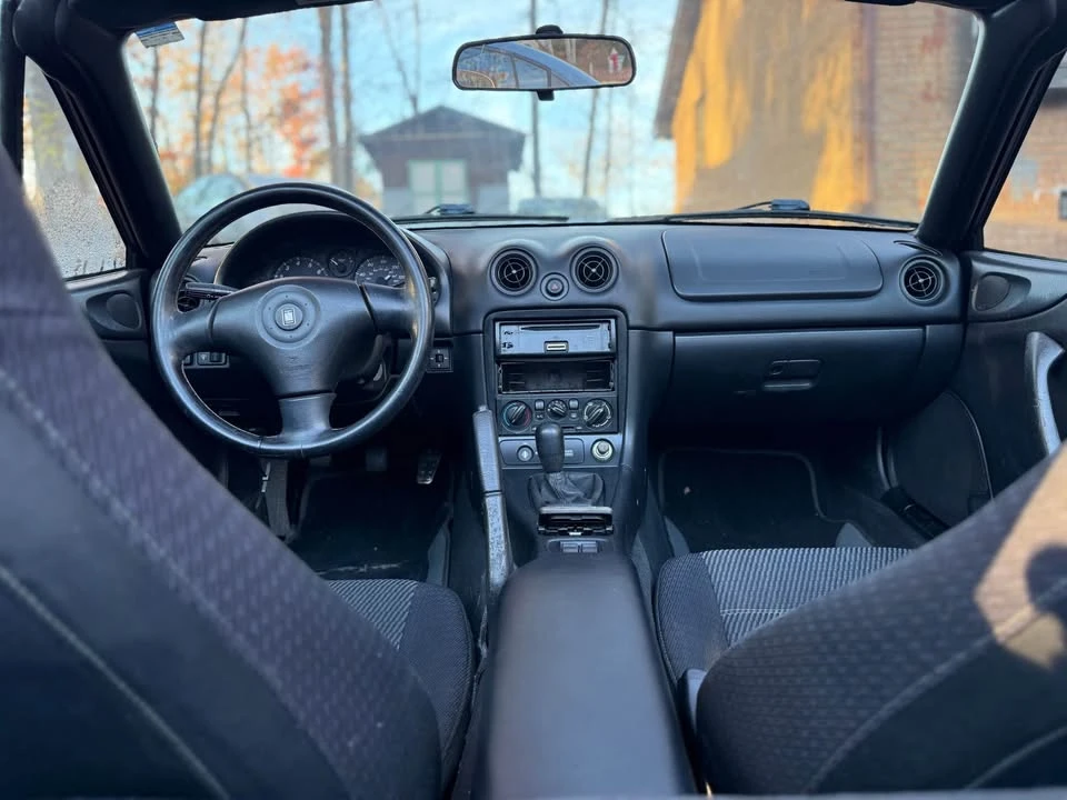 1999 Mazda NB MX-5 Miata - Image 9 of 12