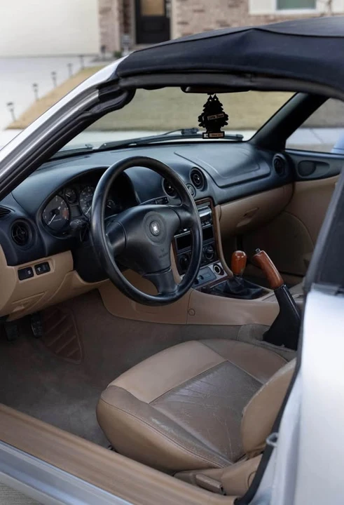 1999 Mazda NB MX-5 Miata - Image 7 of 11