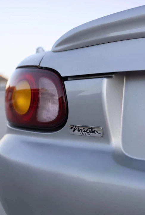 1999 Mazda NB MX-5 Miata - Image 6 of 11