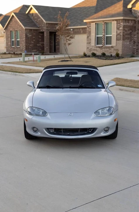 1999 Mazda NB MX-5 Miata - Image 4 of 11