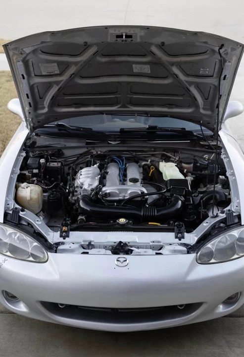 1999 Mazda NB MX-5 Miata - Image 2 of 11